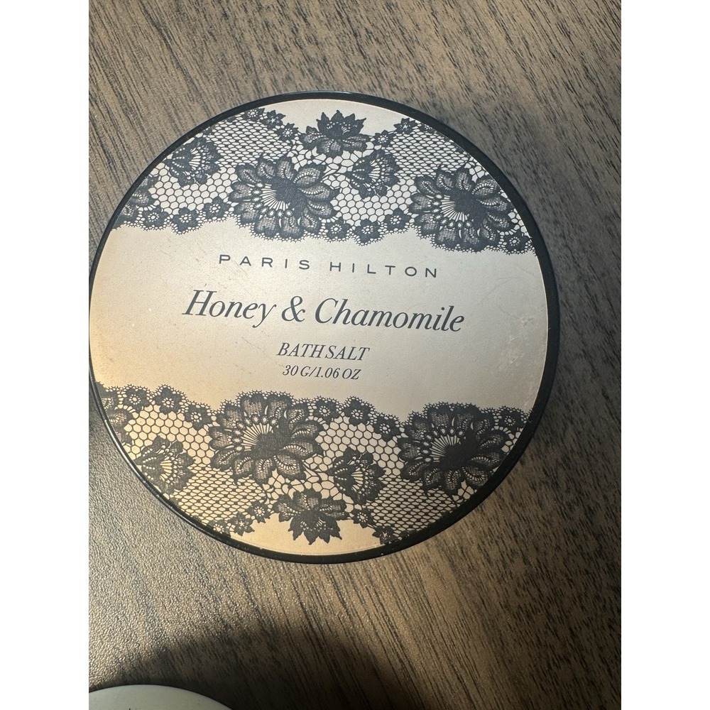 Paris Hilton Honey & Chamomile Bath Salts – Relaxing Luxury Soak 30g